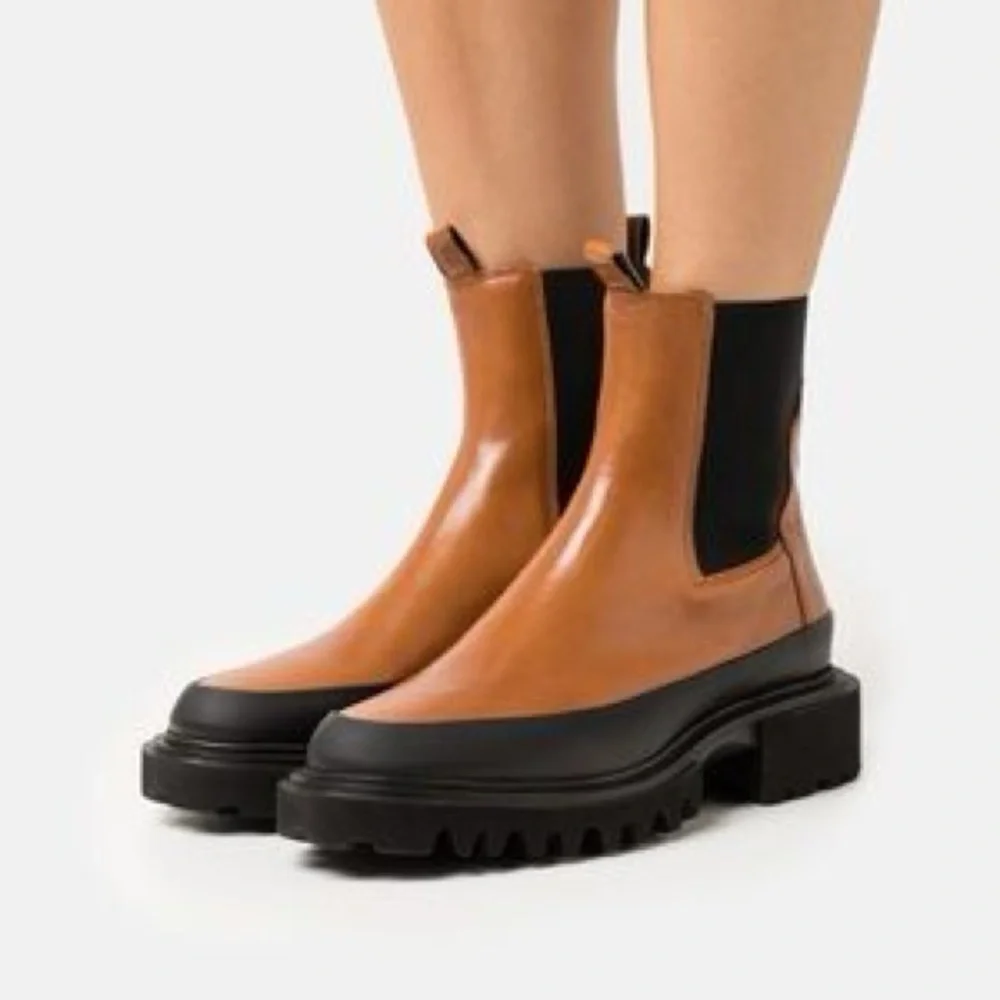 ❤️❤️ All Saints Harlee Women Tan Lug Sole Chelsea Boot Leather Padded❤️❤️